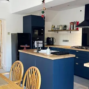 Townhouse In Belfast, Newtownabbey. Holiday home
